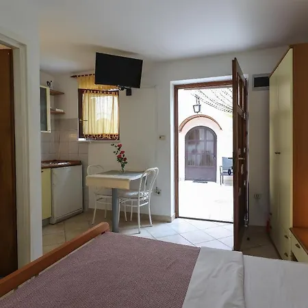 Casa Di Nives Apartamento *