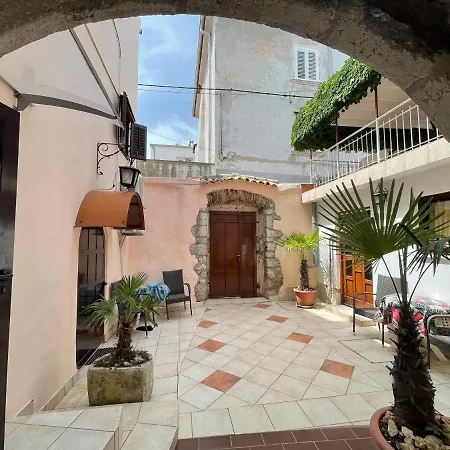 Casa Di Nives