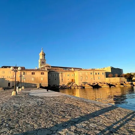 Casa Di Nives アパート