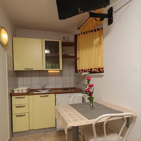 Casa Di Nives アパート *