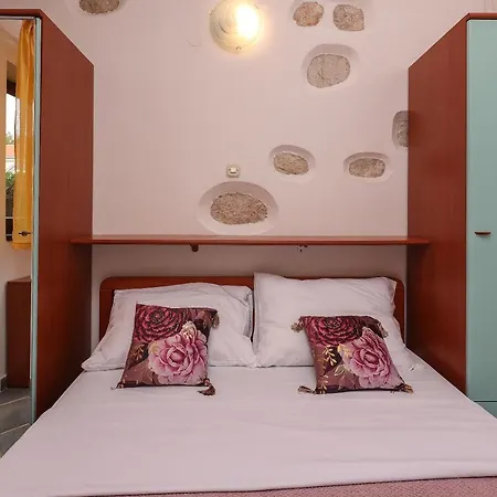 Casa Di Nives アパート